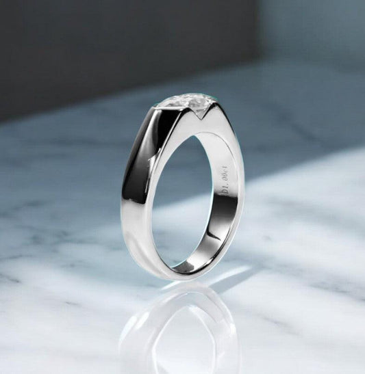 Marquise cut moissanite ring, 1 carat stone and 925 sterling silver, perfect for men and women