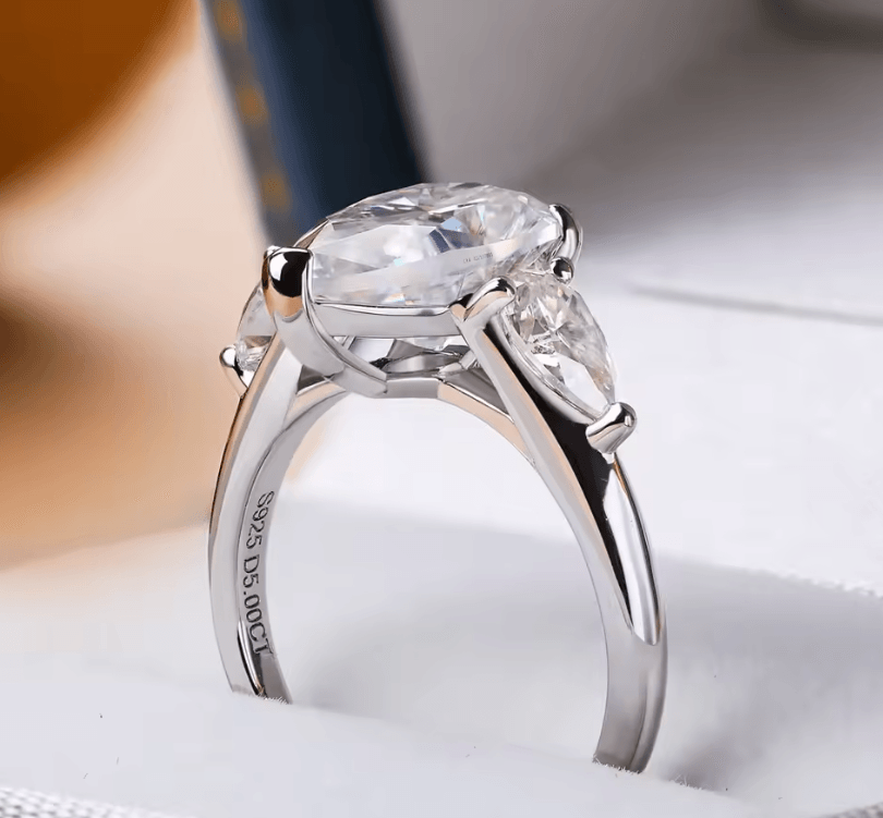 Waterdrop moissanite engagement ring with 925 sterling silver, one main stone with 2 side stones, sparking moissanite
